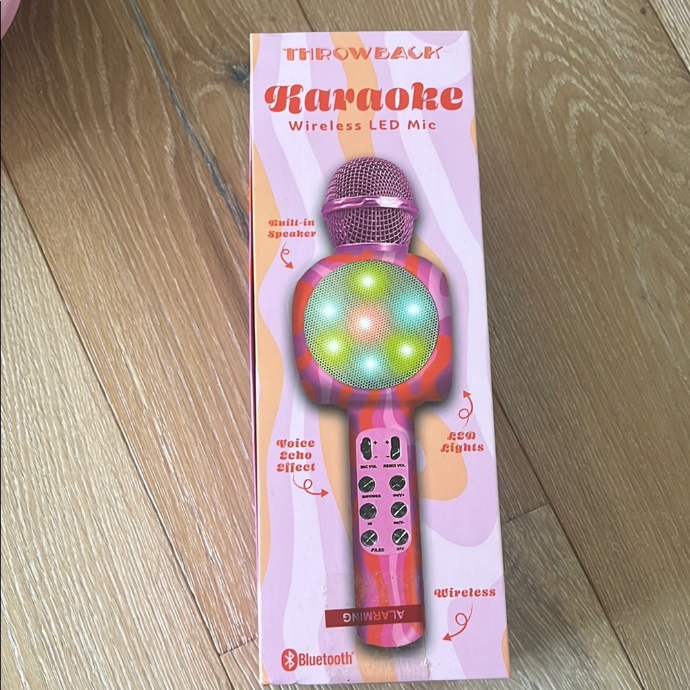 Throwback Karaoke Wireless LED Microphone